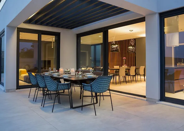 Villa Ultraluxury Elyzeum With Heated Pool *