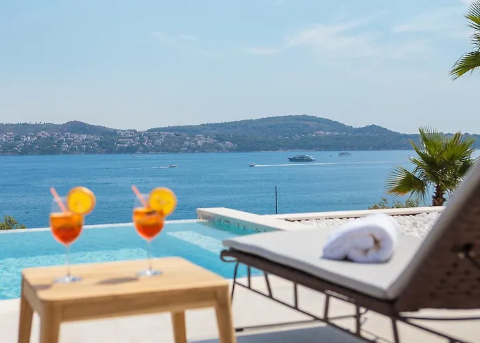 Villa Ultraluxury Elyzeum With Heated Pool *