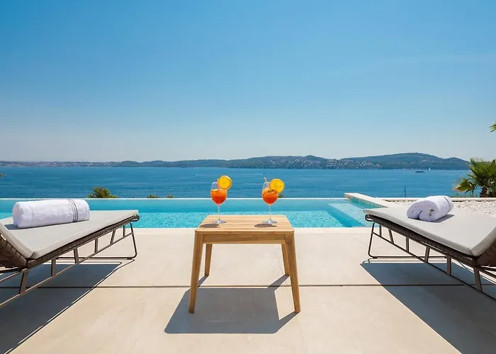 Villa Ultraluxury Elyzeum With Heated Pool