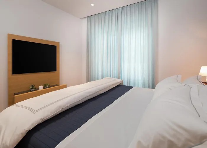 Villa Ultraluxury Elyzeum With Heated Pool Trogir