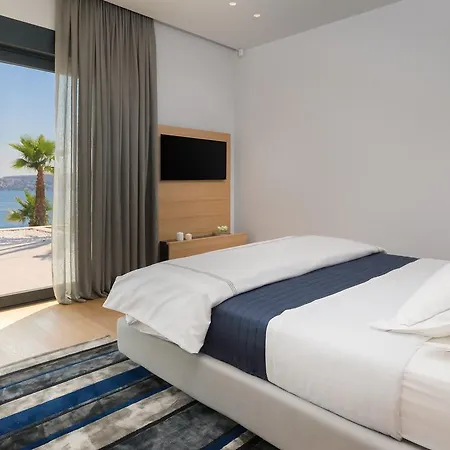 Willa Ultraluxury Elyzeum With Heated Pool Trogir