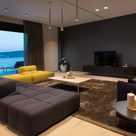 Ultraluxury Elyzeum With Heated Pool * Trogir