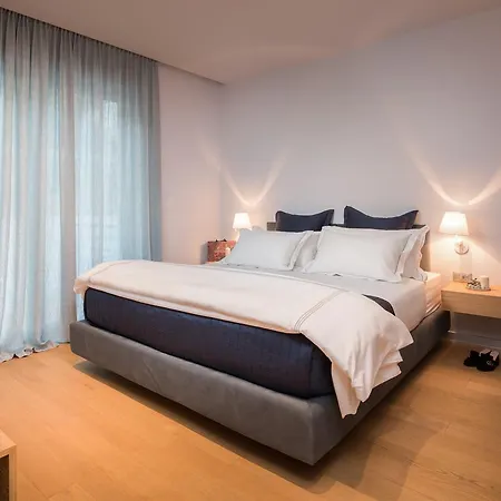 Willa Ultraluxury Elyzeum With Heated Pool Trogir