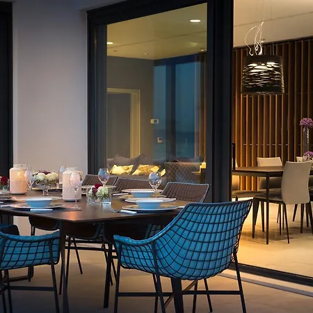 Ultraluxury Elyzeum With Heated Pool Willa Trogir